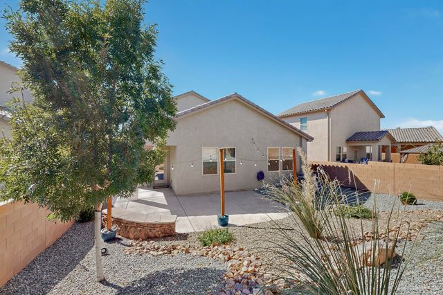 4141 Skyline Loop NE, Rio Rancho, NM 87144