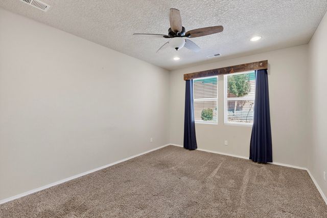 4141 Skyline Loop NE, Rio Rancho, NM 87144