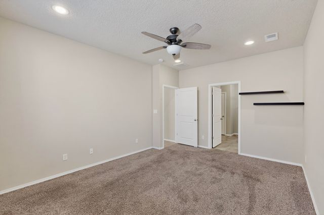 4141 Skyline Loop NE, Rio Rancho, NM 87144