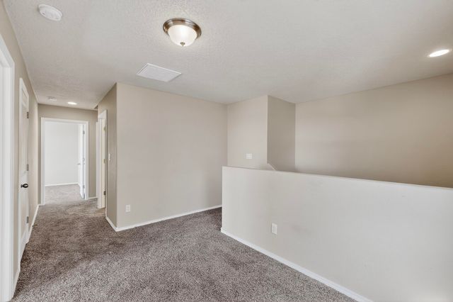 4141 Skyline Loop NE, Rio Rancho, NM 87144