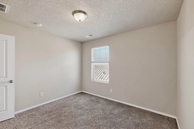 4141 Skyline Loop NE, Rio Rancho, NM 87144