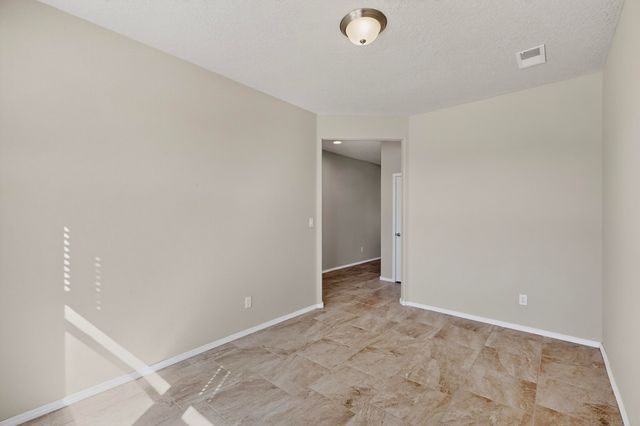 4141 Skyline Loop NE, Rio Rancho, NM 87144