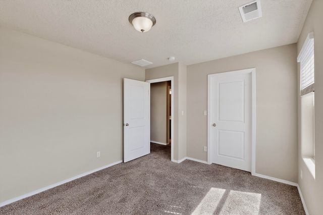 4141 Skyline Loop NE, Rio Rancho, NM 87144
