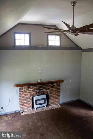204 HERRVILLE RD, Willow Street, PA 17584