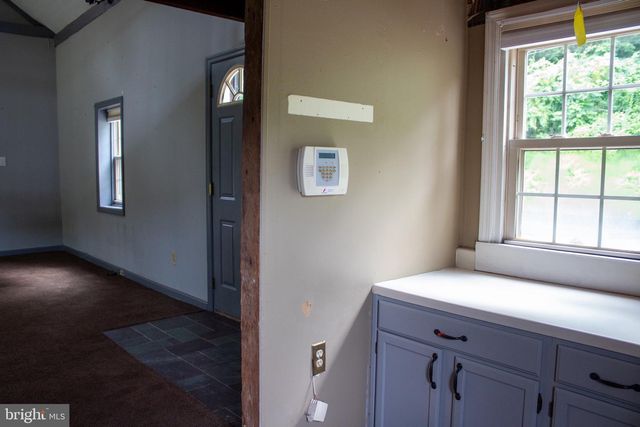 204 HERRVILLE RD, Willow Street, PA 17584