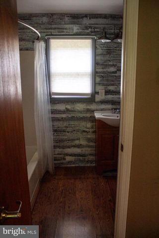 204 HERRVILLE RD, Willow Street, PA 17584