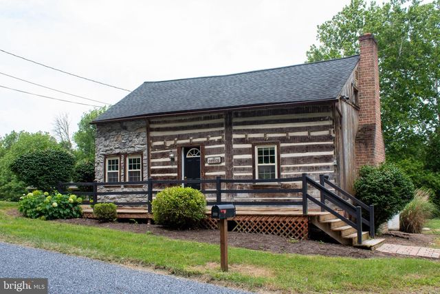204 HERRVILLE RD, Willow Street, PA 17584
