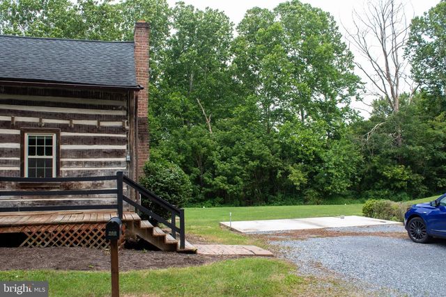 204 HERRVILLE RD, Willow Street, PA 17584