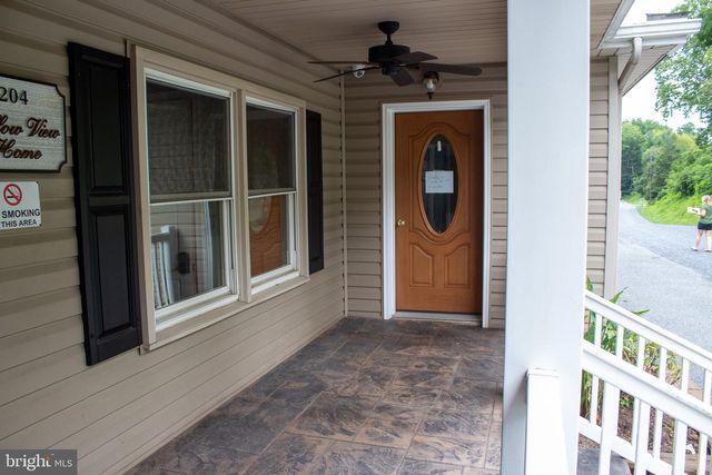 204 HERRVILLE RD, Willow Street, PA 17584