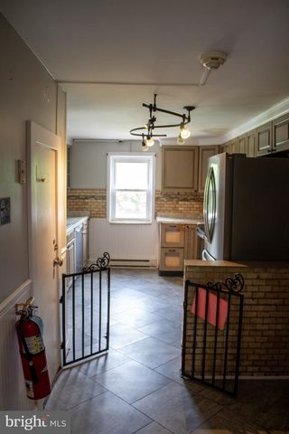 204 HERRVILLE RD, Willow Street, PA 17584