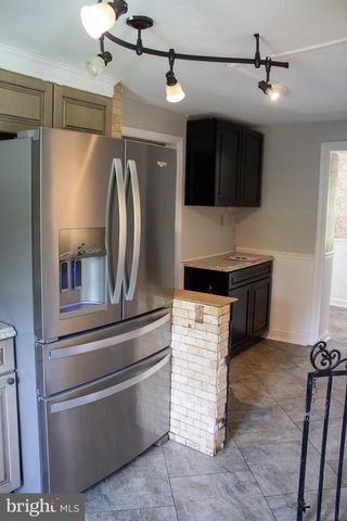 204 HERRVILLE RD, Willow Street, PA 17584