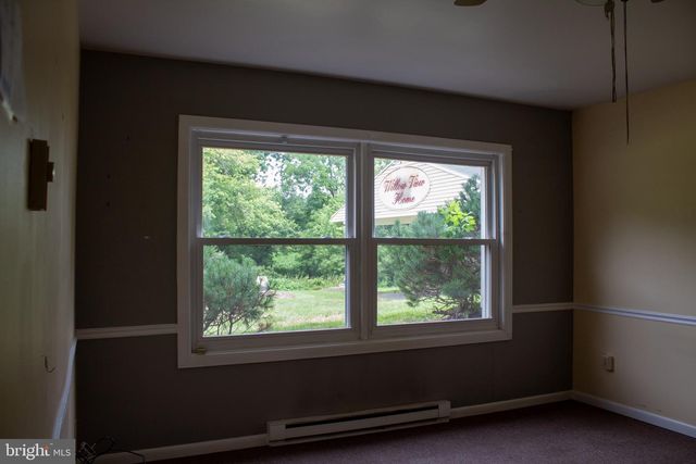 204 HERRVILLE RD, Willow Street, PA 17584