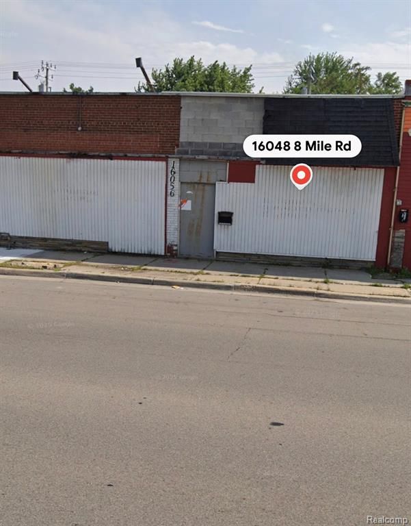 16048 E 8 Mile Road, Detroit, MI 48205