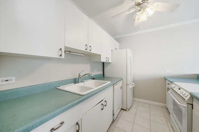 5320 N Sheridan Road 1607, Chicago, IL 60640