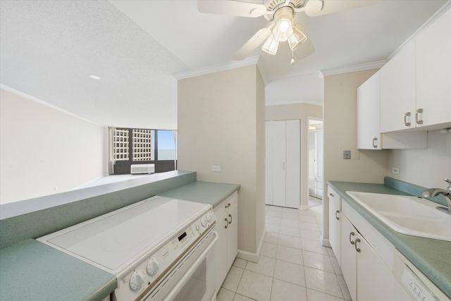 5320 N Sheridan Road 1607, Chicago, IL 60640