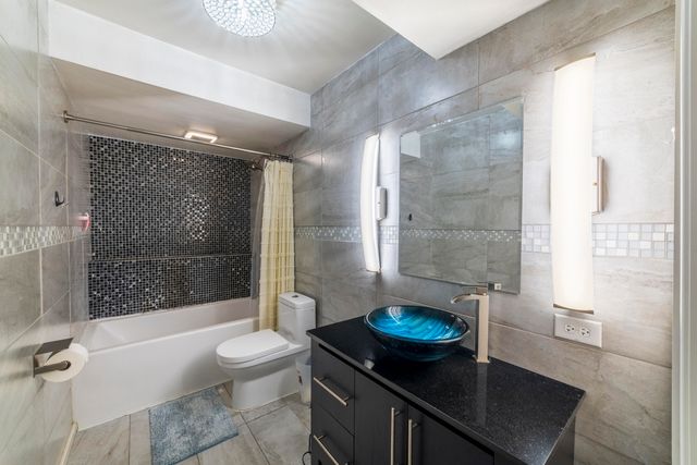 6552 Indian Trail, Schererville, IN 46375