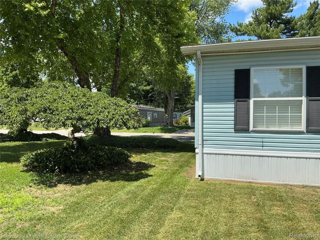49582 Main Drive, Plymouth Charter Township, MI 48170