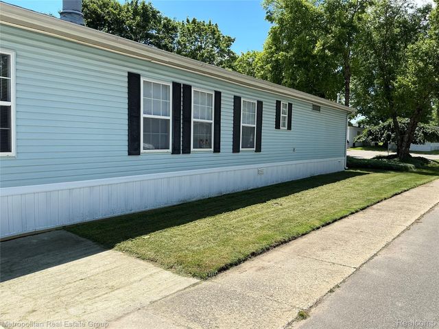 49582 Main Drive, Plymouth Charter Township, MI 48170