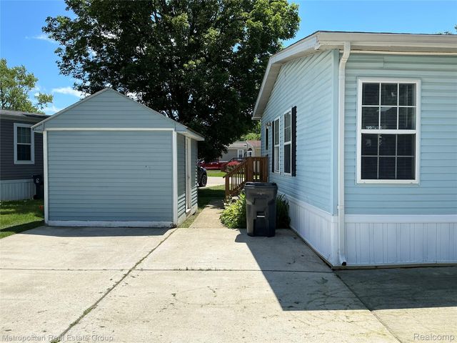 49582 Main Drive, Plymouth Charter Township, MI 48170