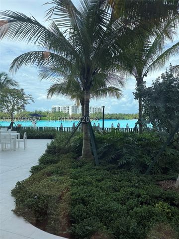 2411 Laguna Circle 2703, North Miami, FL 33181