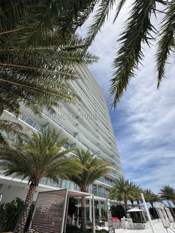 2411 Laguna Circle 2703, North Miami, FL 33181