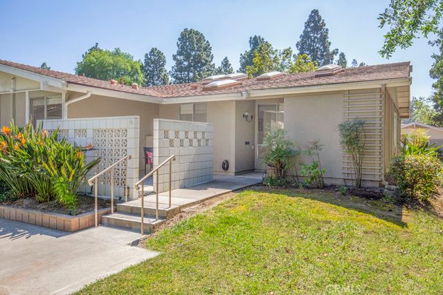 447 Ave Sevilla E, Laguna Woods, CA 92637