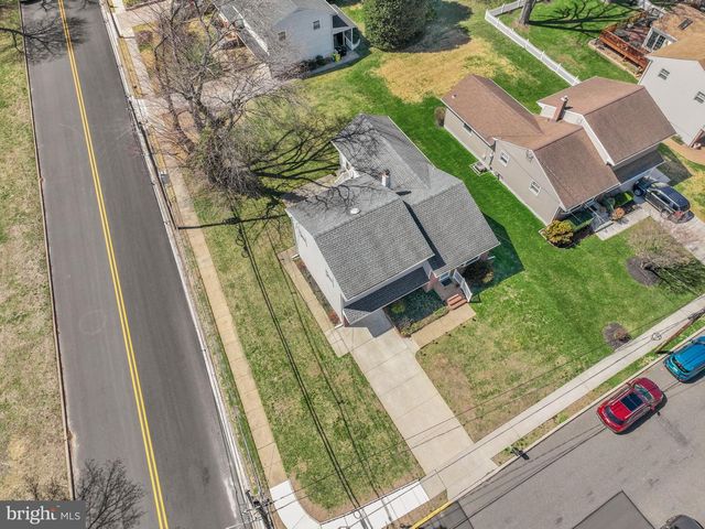 250 E WILLIAMS AVE, Barrington, NJ 08007