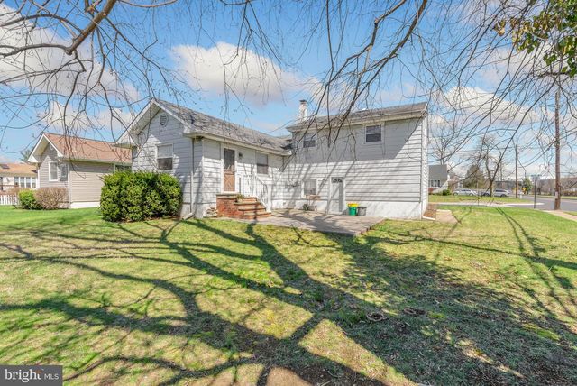 250 E WILLIAMS AVE, Barrington, NJ 08007