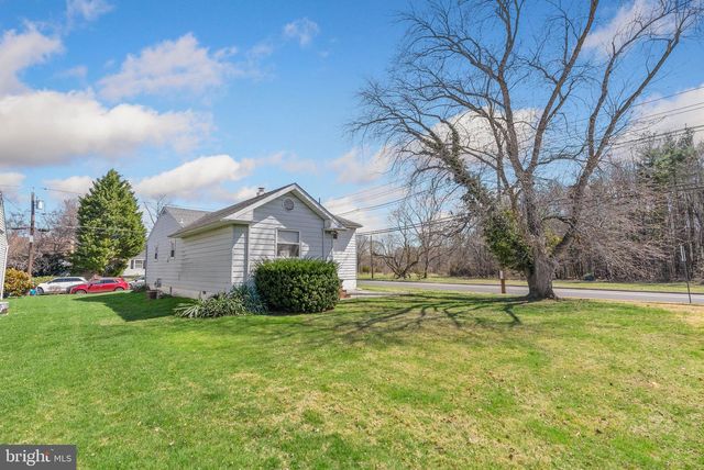 250 E WILLIAMS AVE, Barrington, NJ 08007