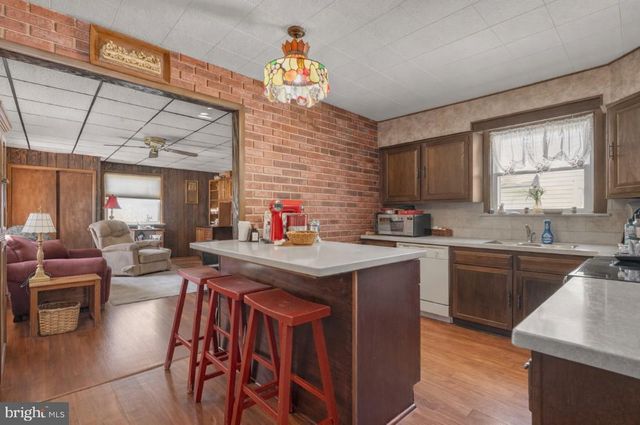 250 E WILLIAMS AVE, Barrington, NJ 08007