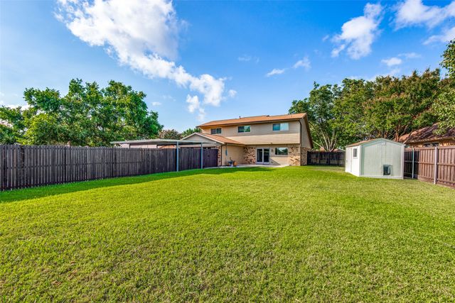 2013 Toulon Lane, Carrollton, TX 75007