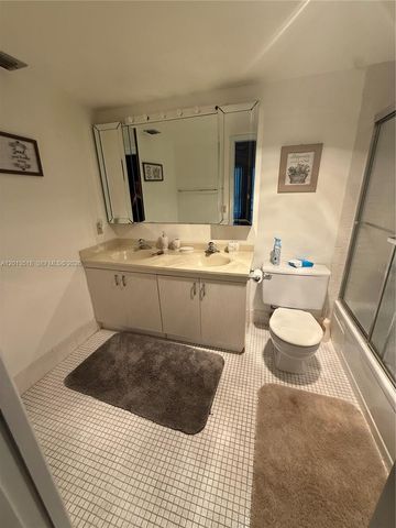 4401 Martinique Ct B2, Coconut Creek, FL 33066
