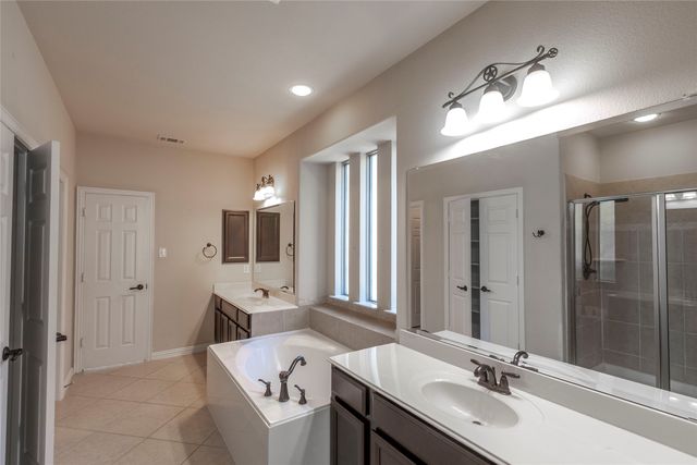 2931 Bandera, Grand Prairie, TX 75054