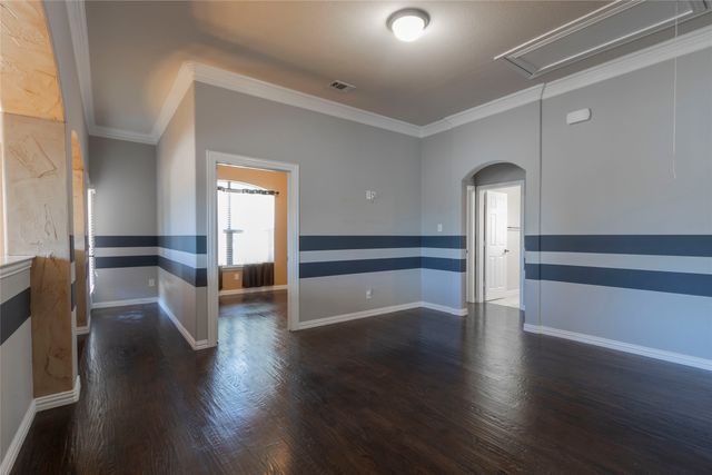 2931 Bandera, Grand Prairie, TX 75054