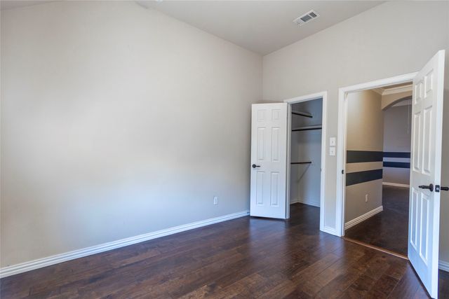 2931 Bandera, Grand Prairie, TX 75054