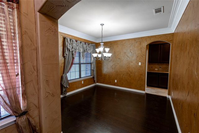 2931 Bandera, Grand Prairie, TX 75054