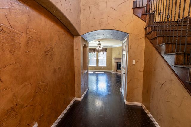 2931 Bandera, Grand Prairie, TX 75054