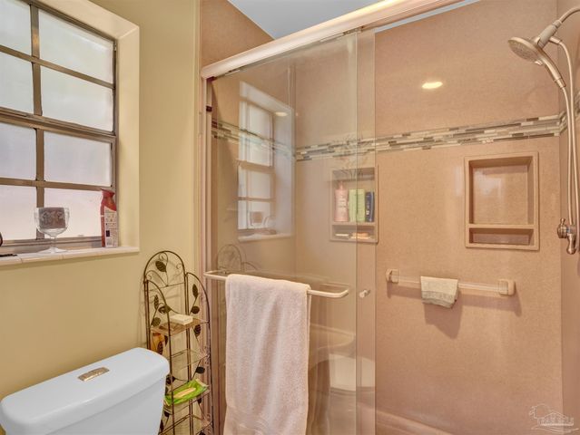 8303 Lyric Dr, Pensacola, FL 32514