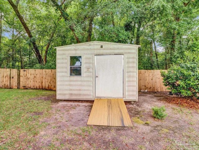 8303 Lyric Dr, Pensacola, FL 32514