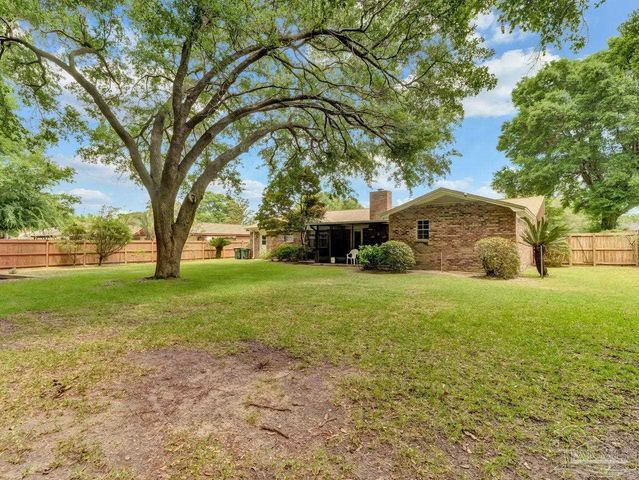 8303 Lyric Dr, Pensacola, FL 32514