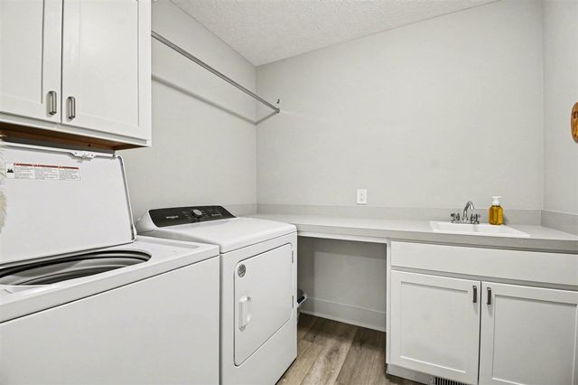 984 Harper Woods Drive, Byron Center, MI 49315