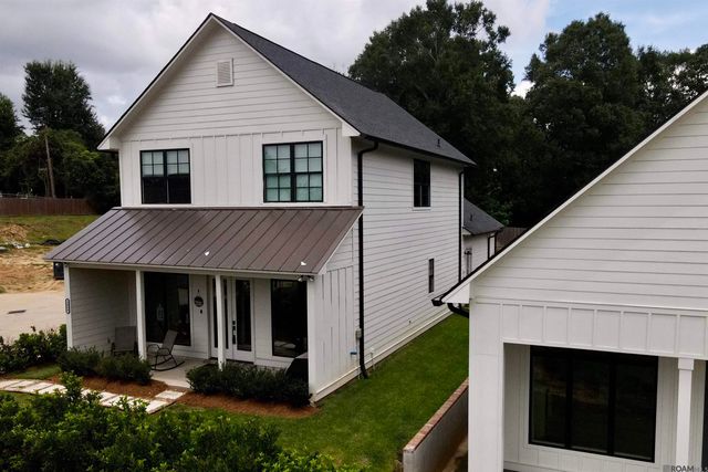 3084 Parkside Ln, St Francisville, LA 70775