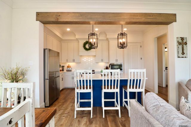 3084 Parkside Ln, St Francisville, LA 70775