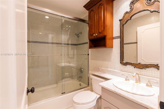 14260 SW 57th Ln 2-203, Miami, FL 33183