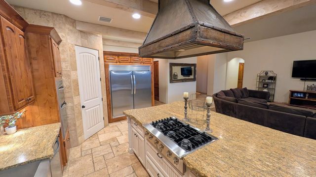 850 NE Tokay Heights, Grants Pass, OR 97526