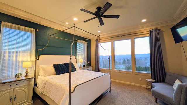 850 NE Tokay Heights, Grants Pass, OR 97526