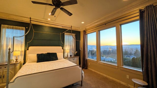 850 NE Tokay Heights, Grants Pass, OR 97526