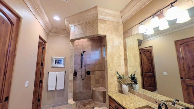 850 NE Tokay Heights, Grants Pass, OR 97526