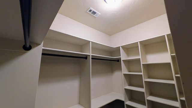 850 NE Tokay Heights, Grants Pass, OR 97526