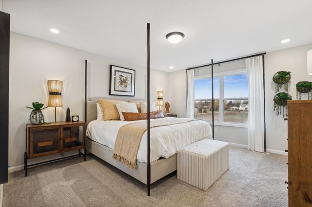 6560 Wolfberry Curve, Minnetrista, MN 55331